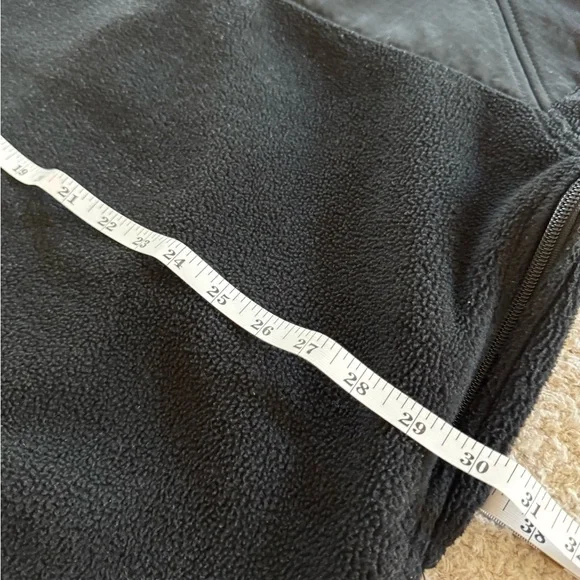 Men's Black Fleece Jacket - Picture 9 of 10